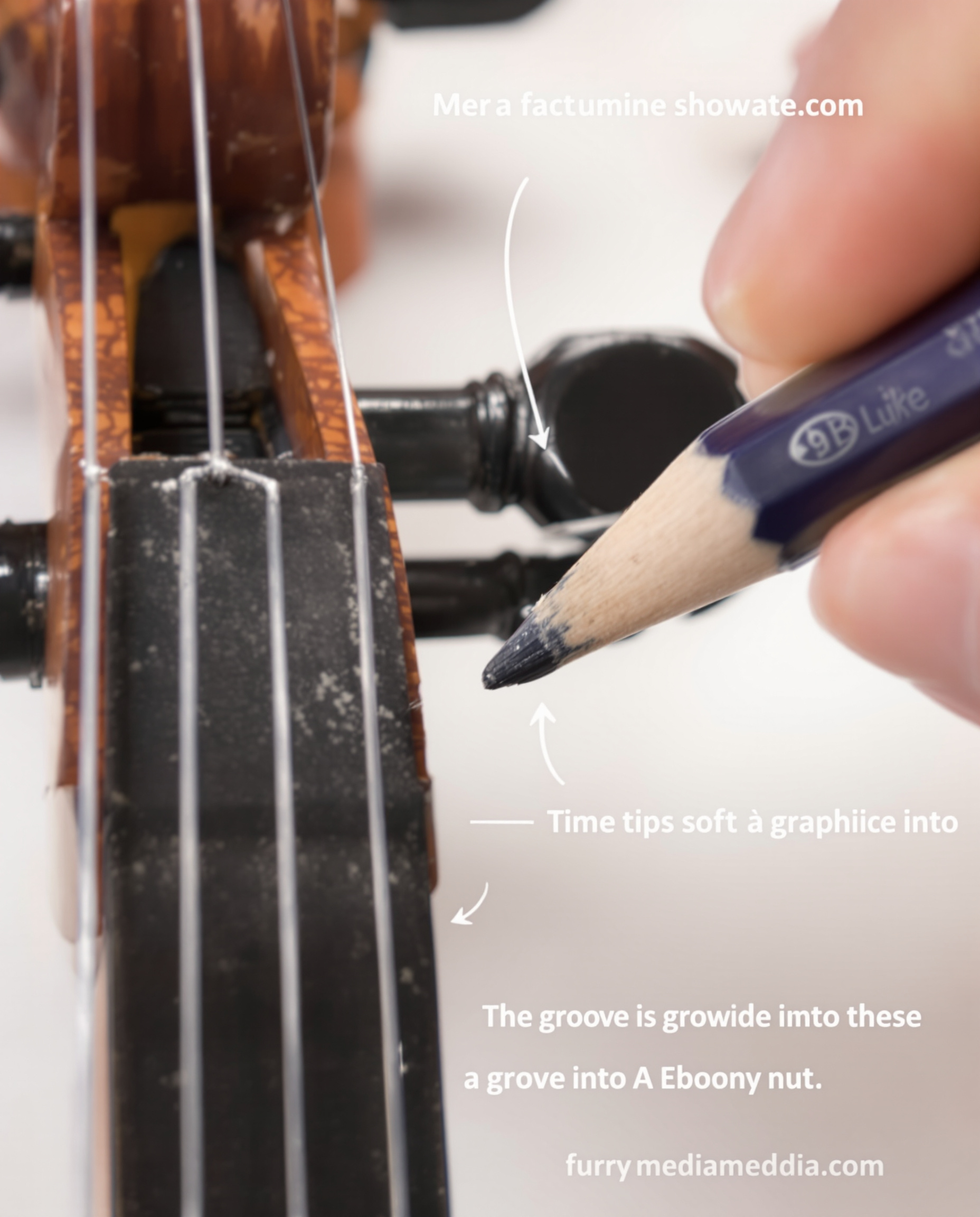 Utilisation d'un crayon gras pour lubrifier la gorge du sillet sur la tête d'un violon